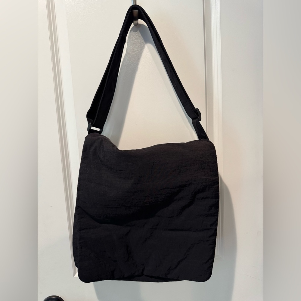 Zara Black Messenger Bag